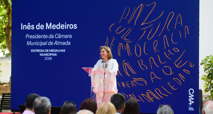 ines de medeiros medalhas da cidade