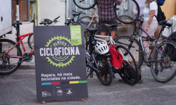 Cartaz de uma cicloficina